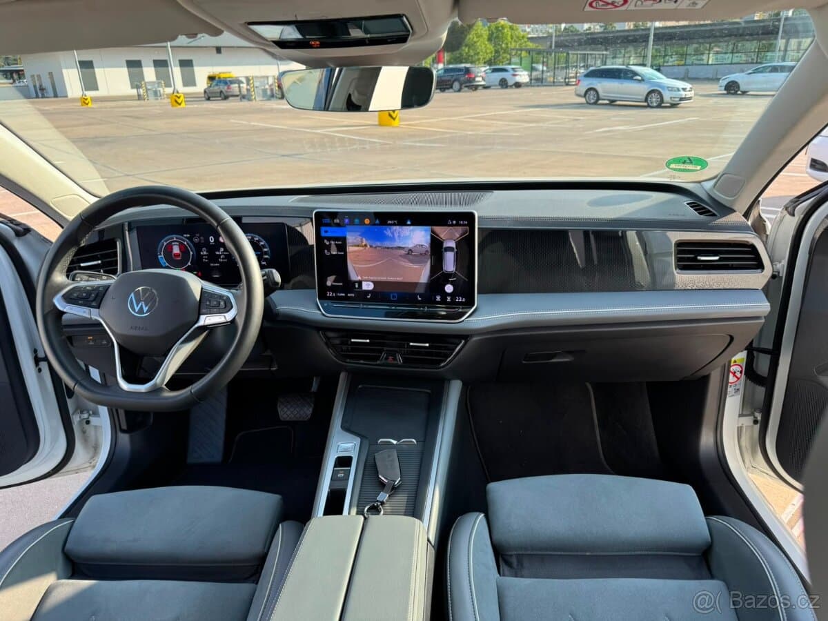 2024 Volkswagen PASSAT - 5