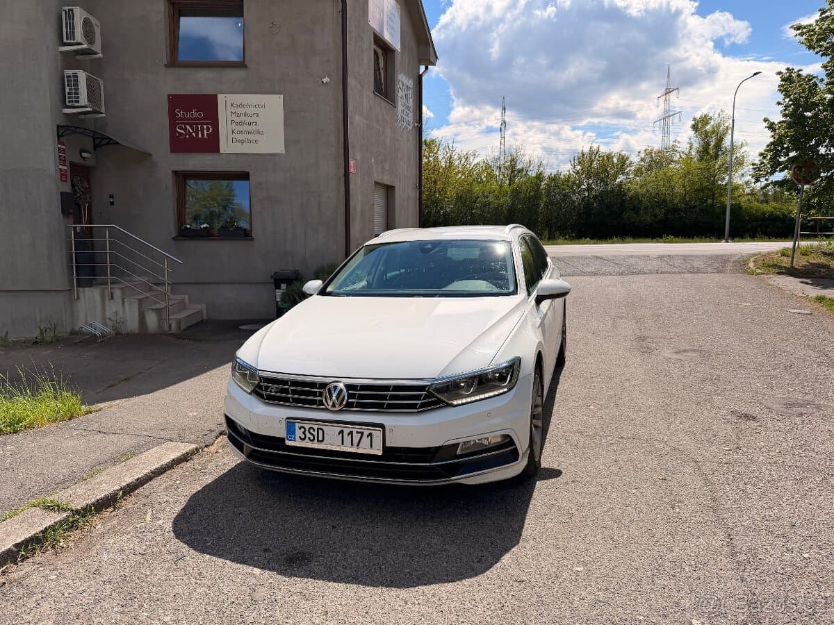 2016 Volkswagen PASSAT - 5