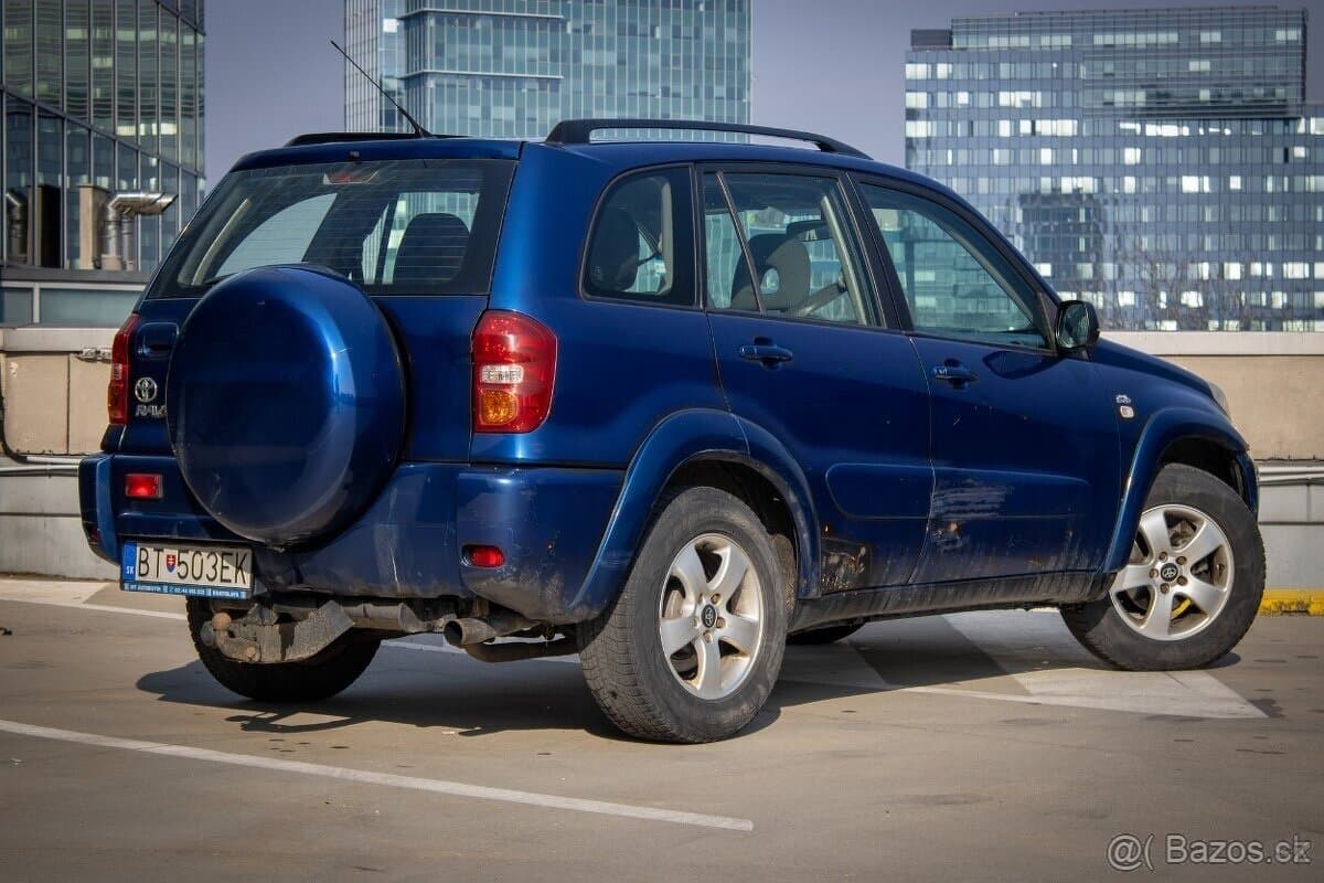 2005 Toyota RAV4 - 5