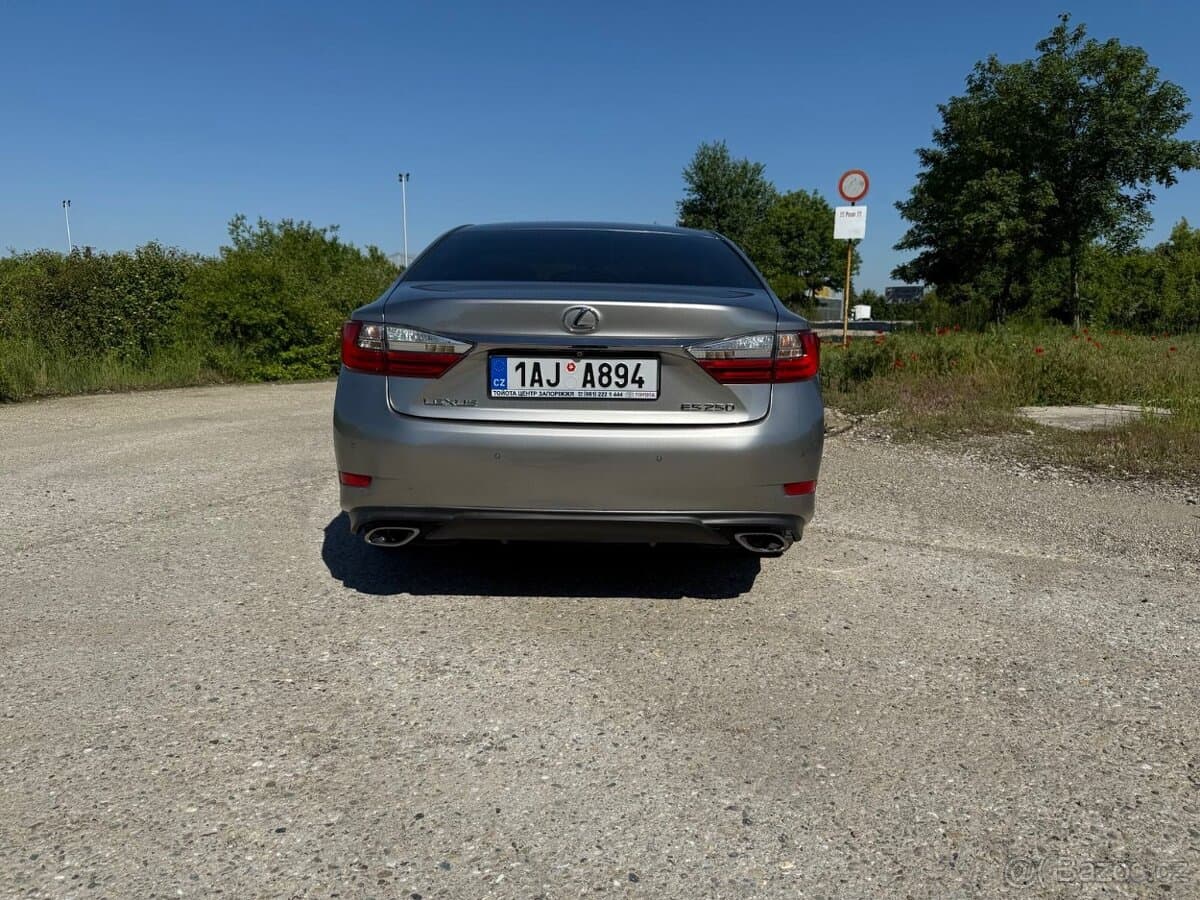 2018 Lexus ES - 5