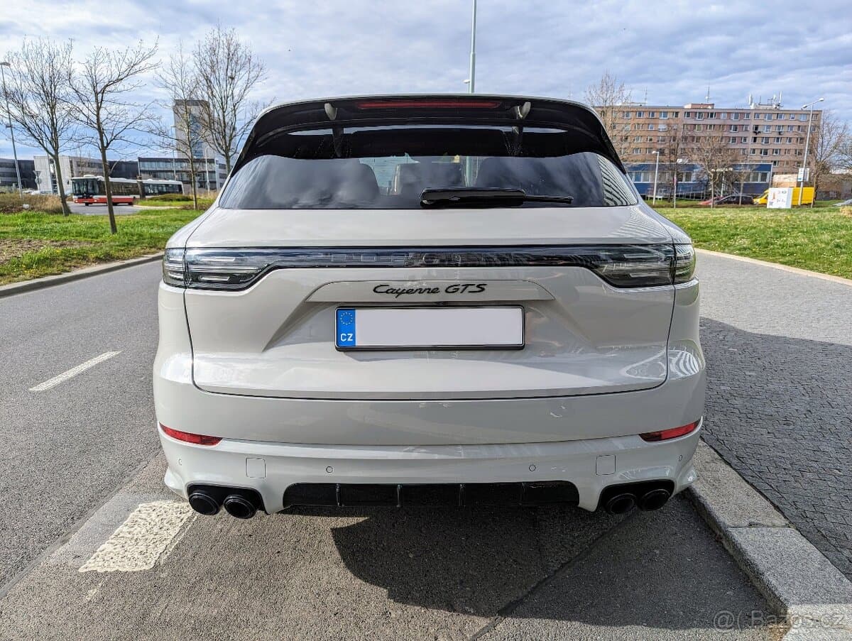 2022 Porsche CAYENNE - 5