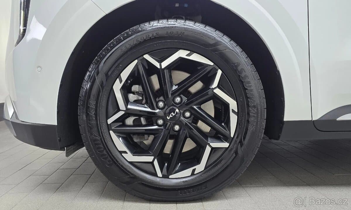 2024 Kia CARNIVAL - 5