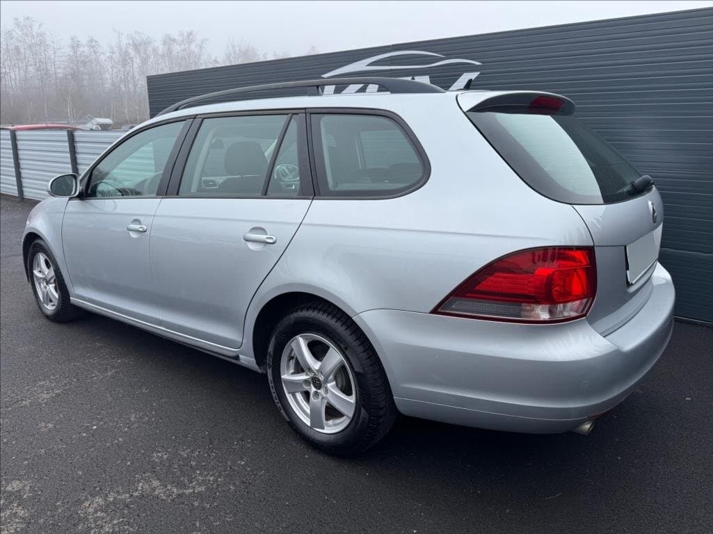 2011 Volkswagen GOLF - 5