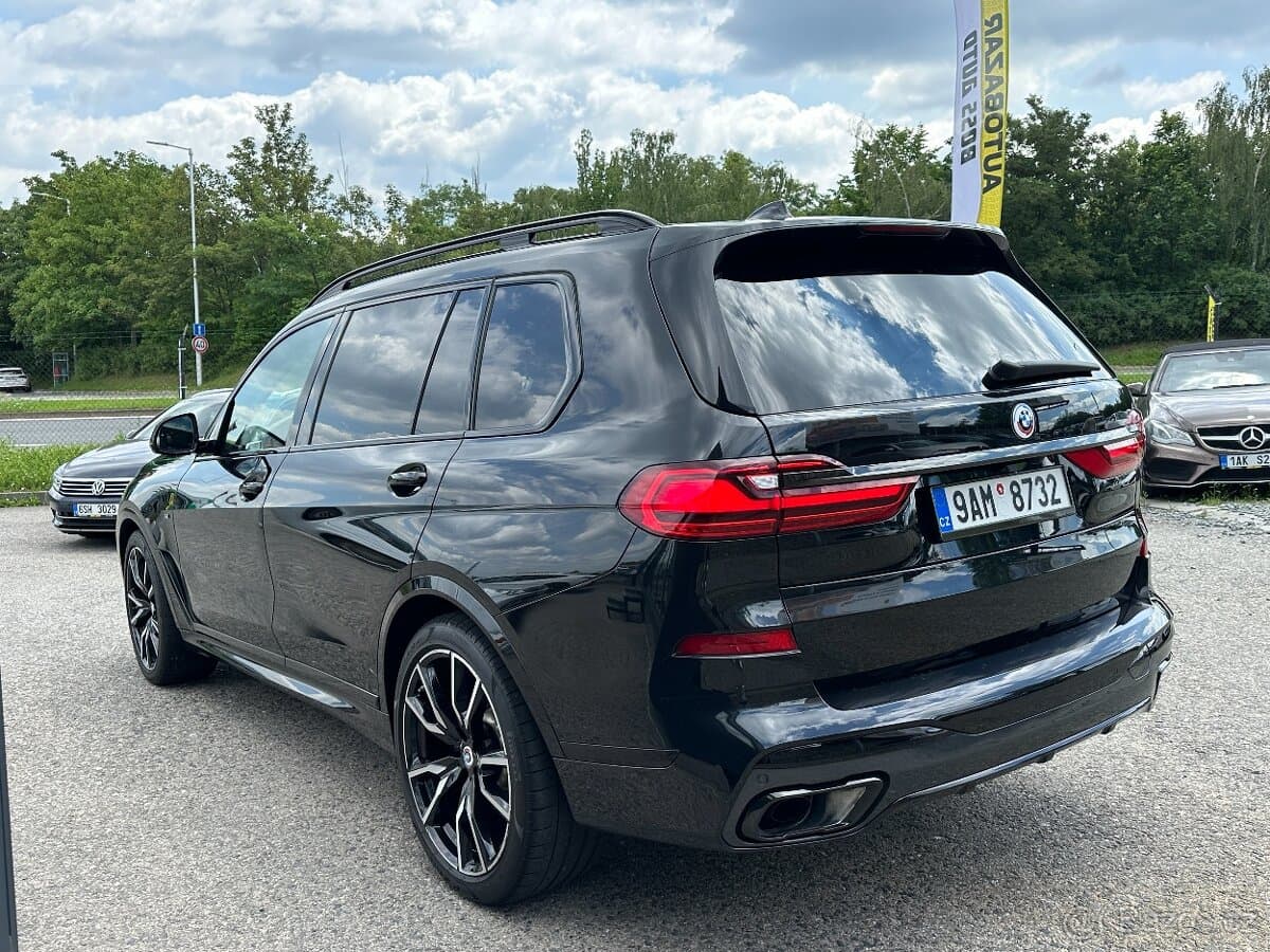 2022 BMW X7 - 5