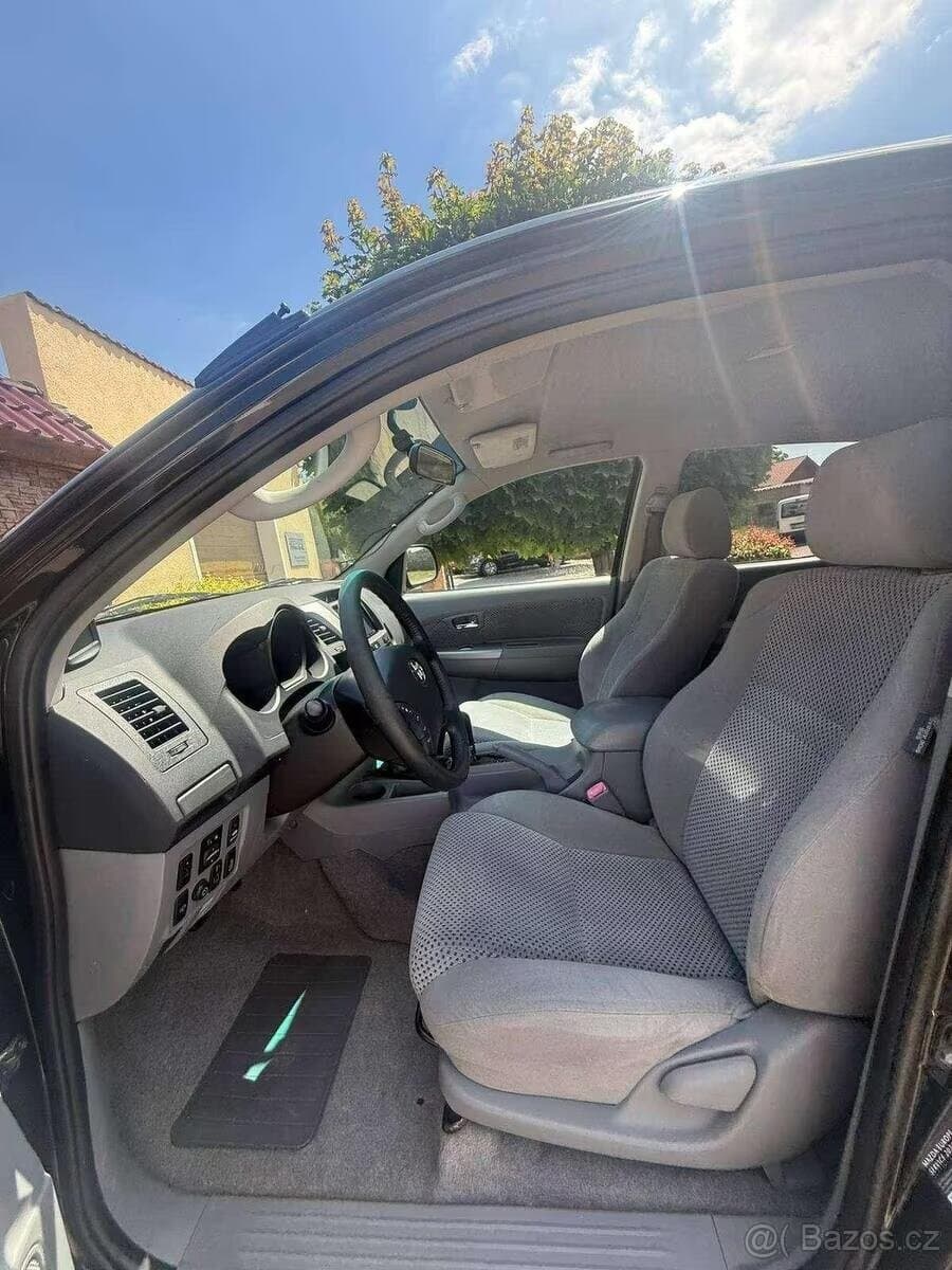 2009 Toyota HILUX - 5