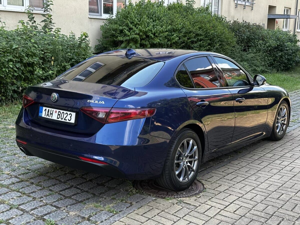 2018 Alfa Romeo GIULIA - 5