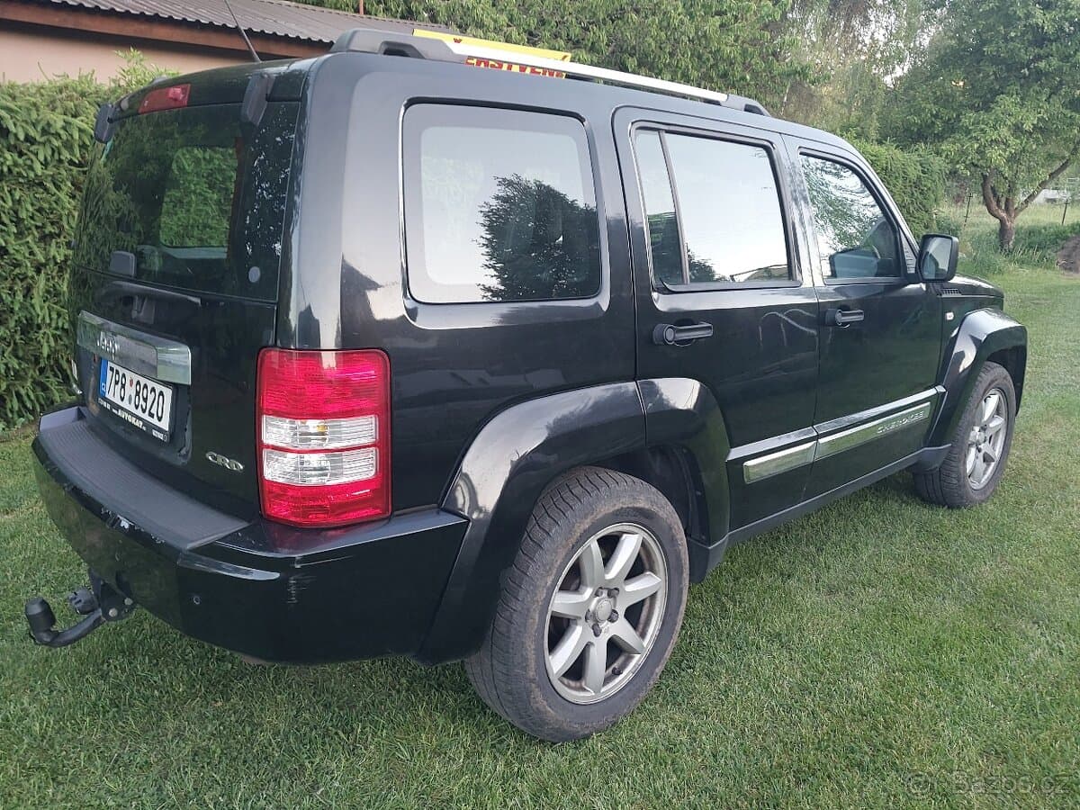 2010 Jeep CHEROKEE - 5