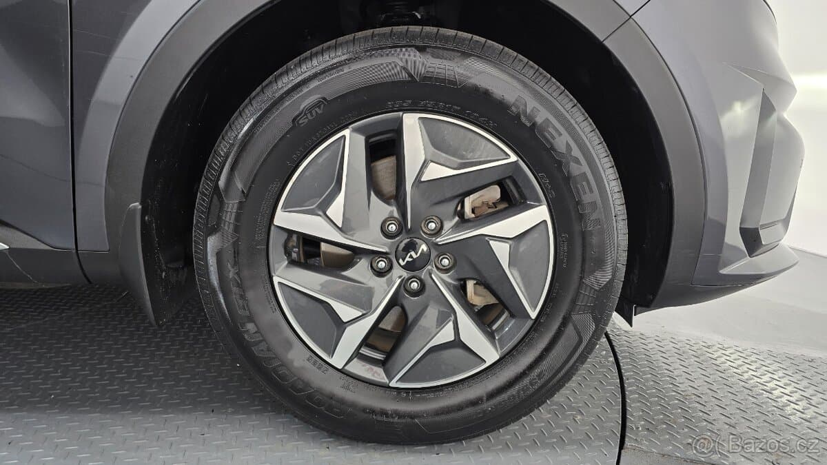 2022 Kia SORENTO - 5