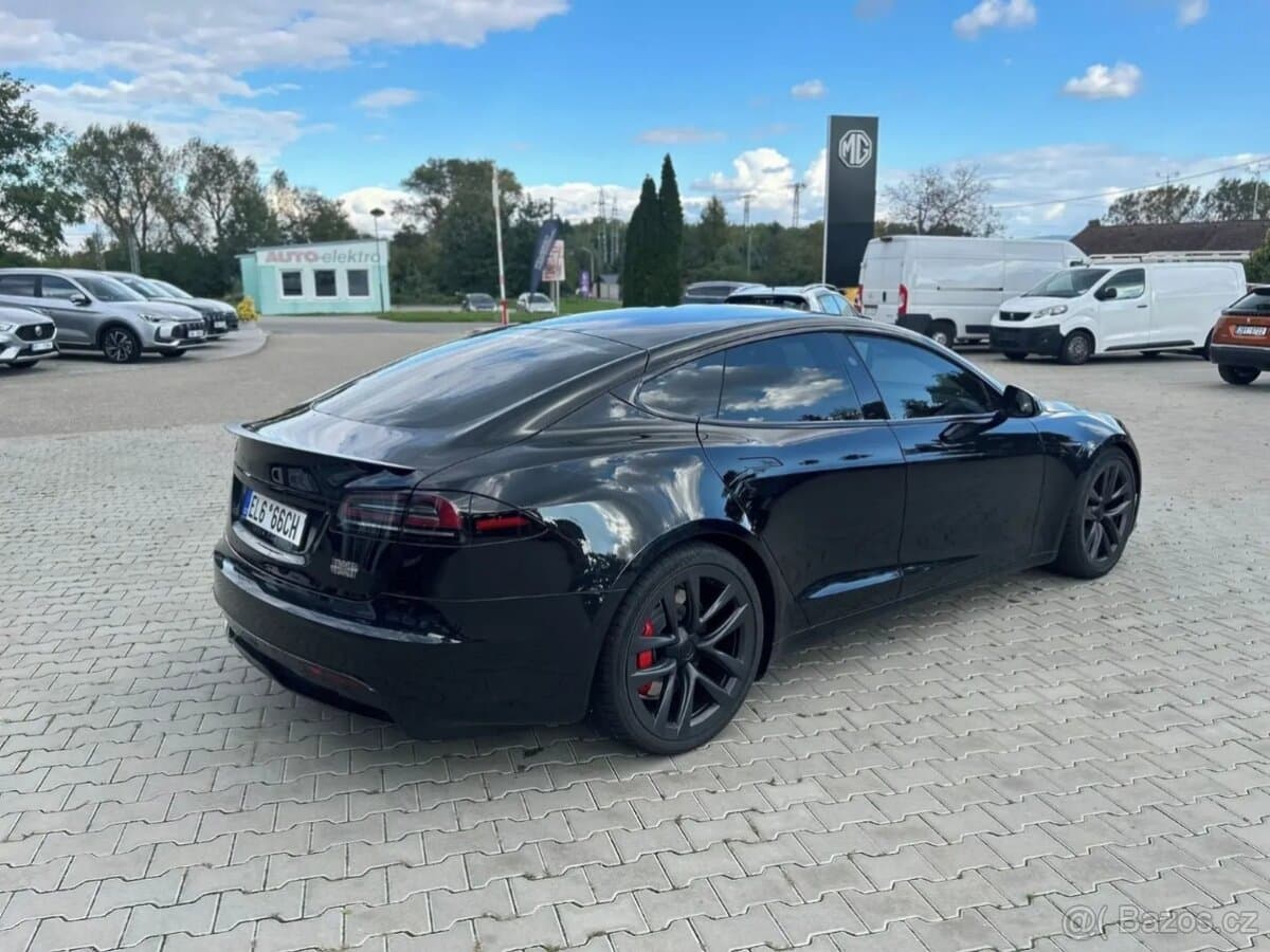 2024 Tesla MODEL S - 5