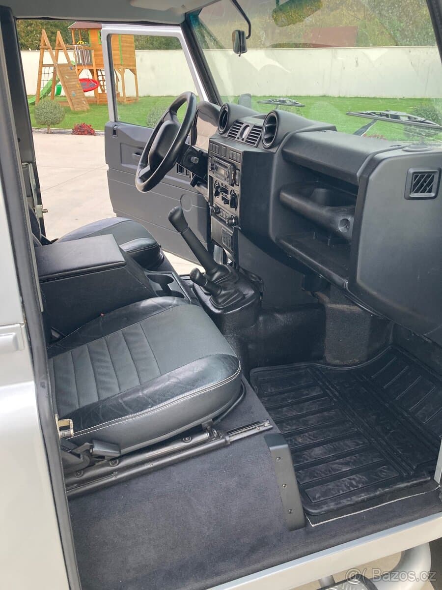 2008 Land Rover DEFENDER - 5