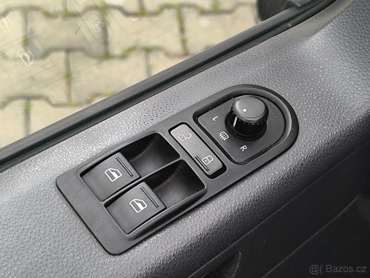 2011 Volkswagen CARAVELLE - 5