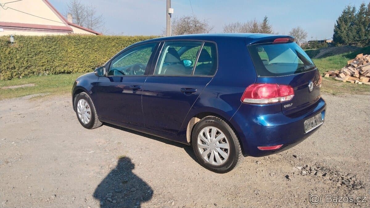 2010 Volkswagen GOLF - 5