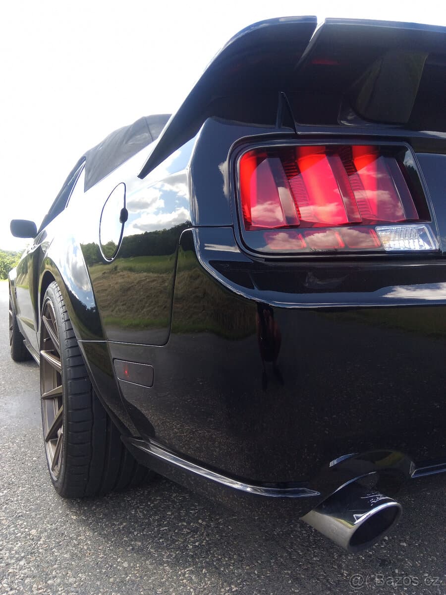 Ford GT - 5