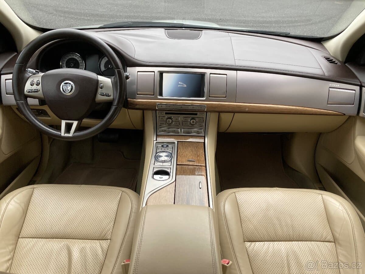 2009 Jaguar XF - 5