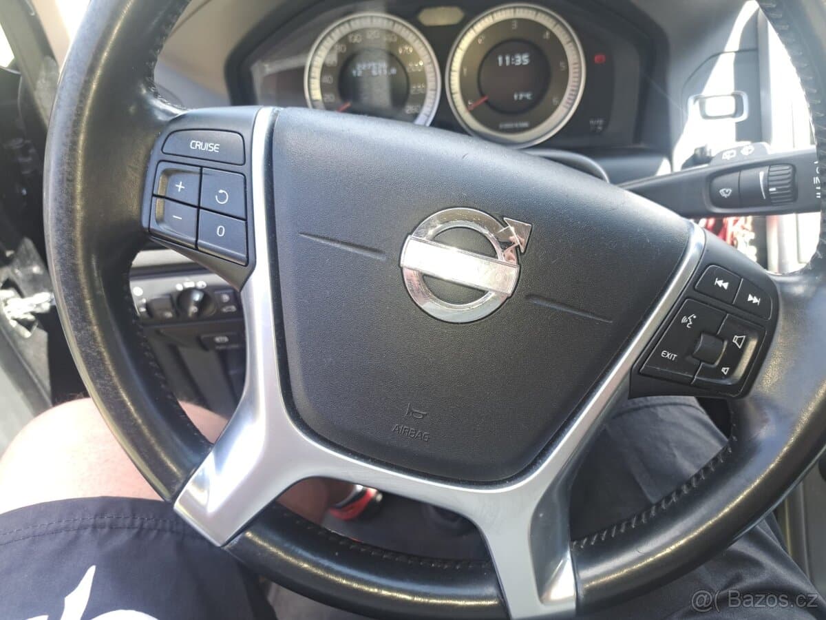 2011 Volvo XC60 - 5