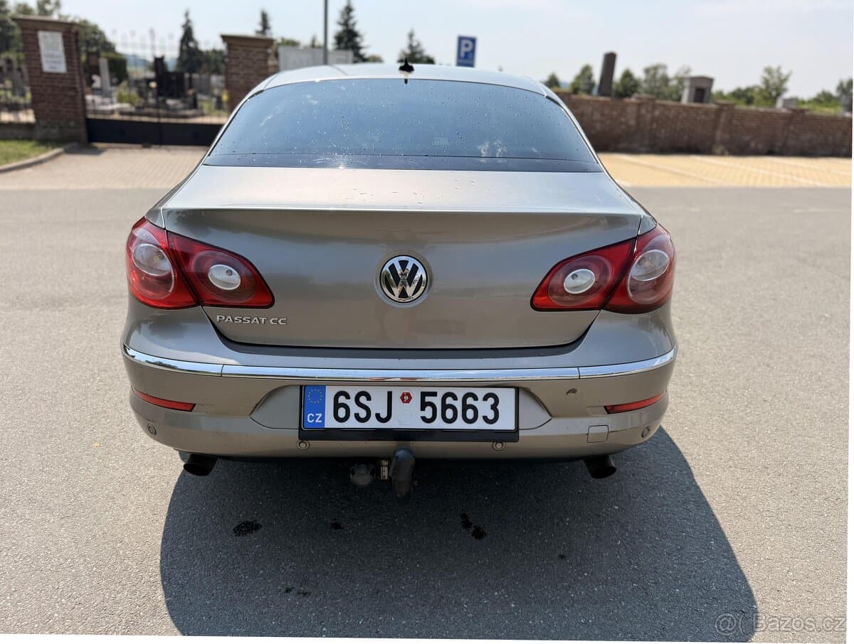 2010 Volkswagen PASSAT CC - 5