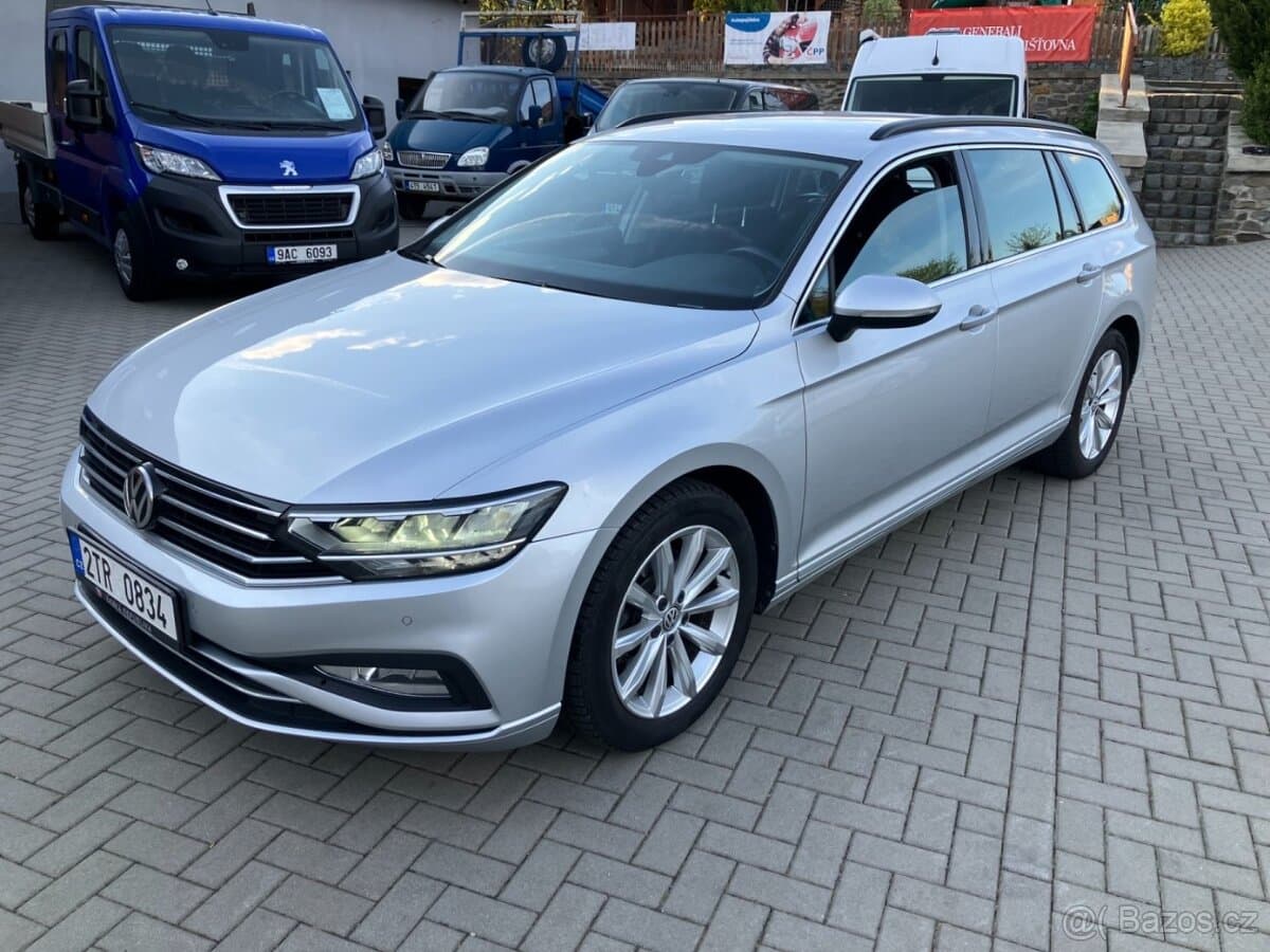 2020 Volkswagen PASSAT - 5