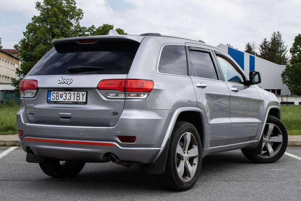 2015 Jeep CHEROKEE - 5