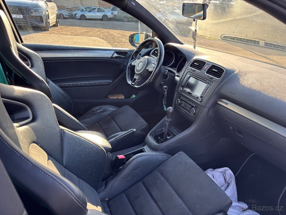 Volkswagen GOLF - 5