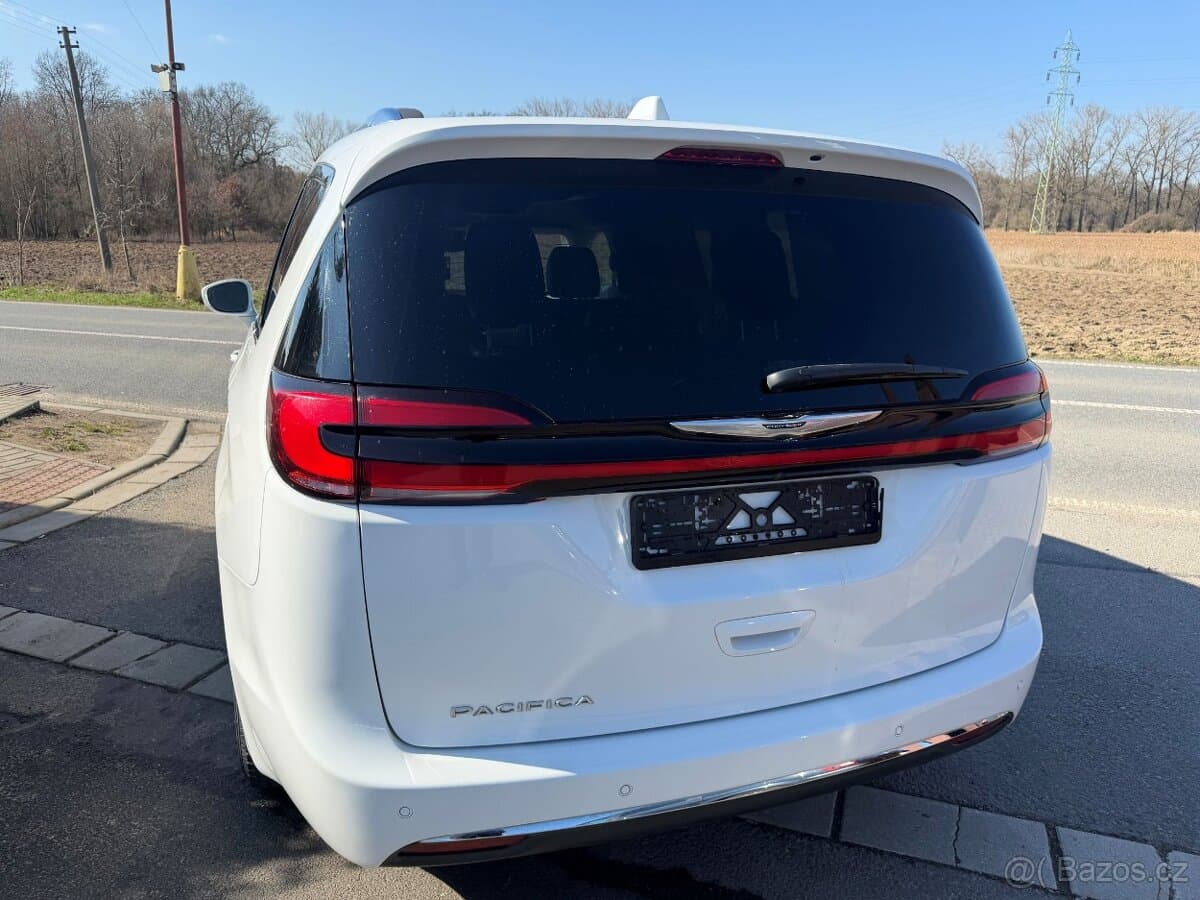 Chrysler PACIFICA - 5