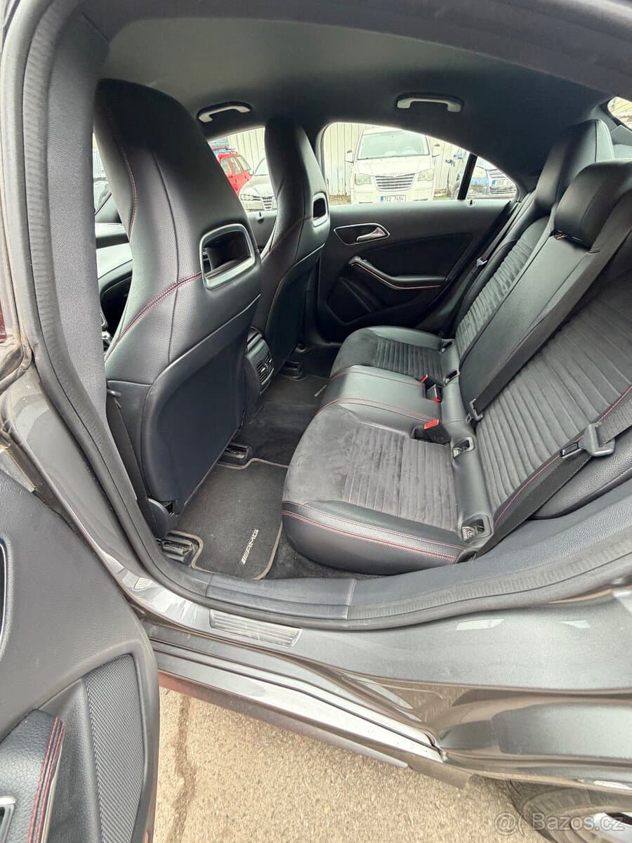 Mercedes-Benz CLA - 5