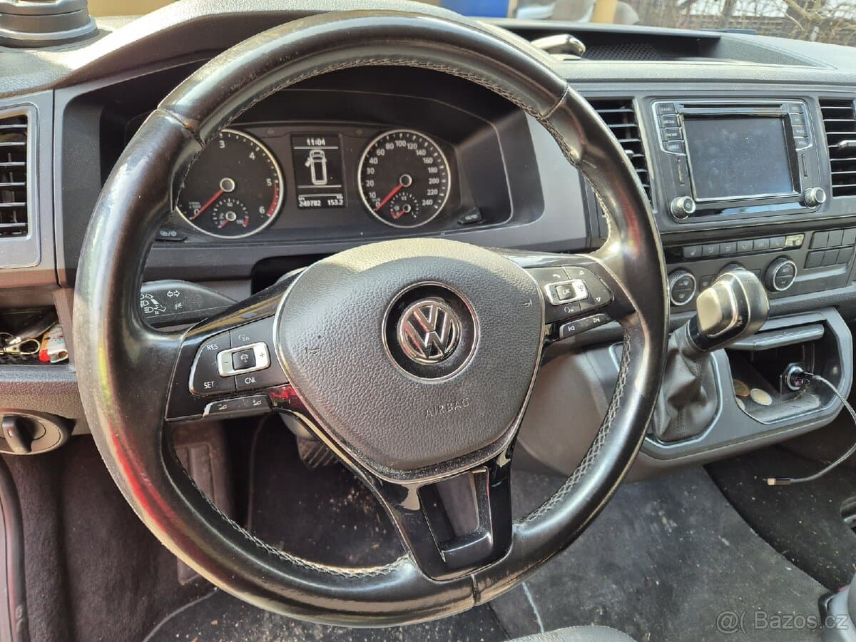 2017 Volkswagen MULTIVAN - 5