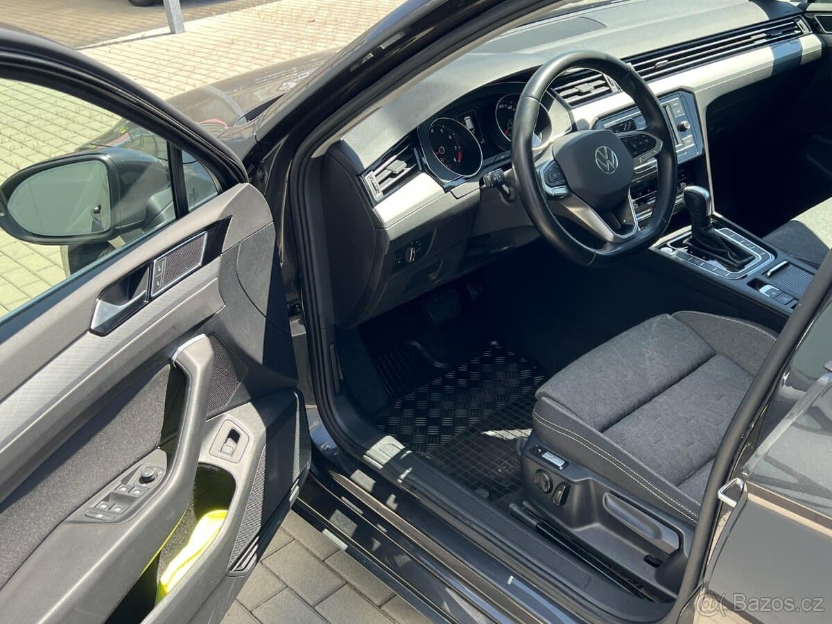 2024 Volkswagen PASSAT - 5
