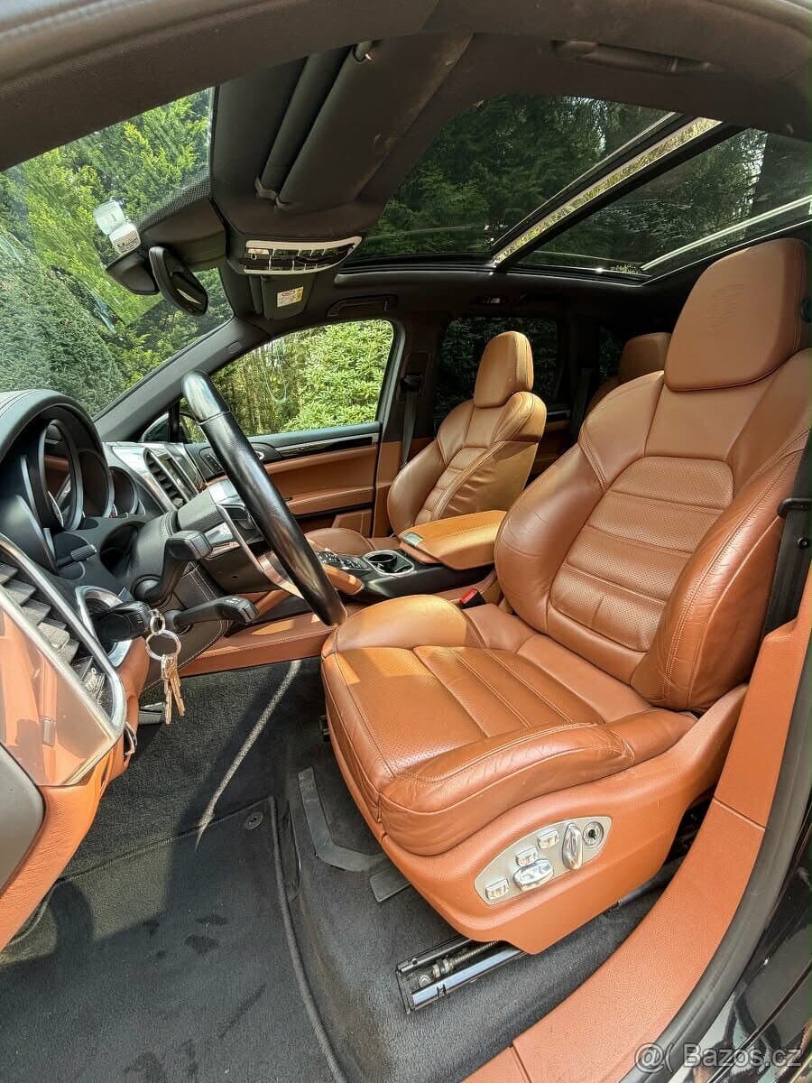 2016 Porsche CAYENNE - 5