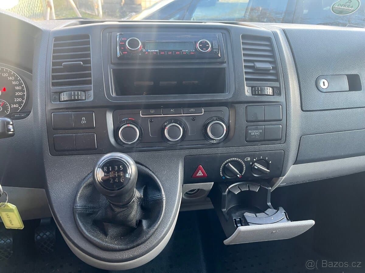 2011 Volkswagen TRANSPORTER - 5