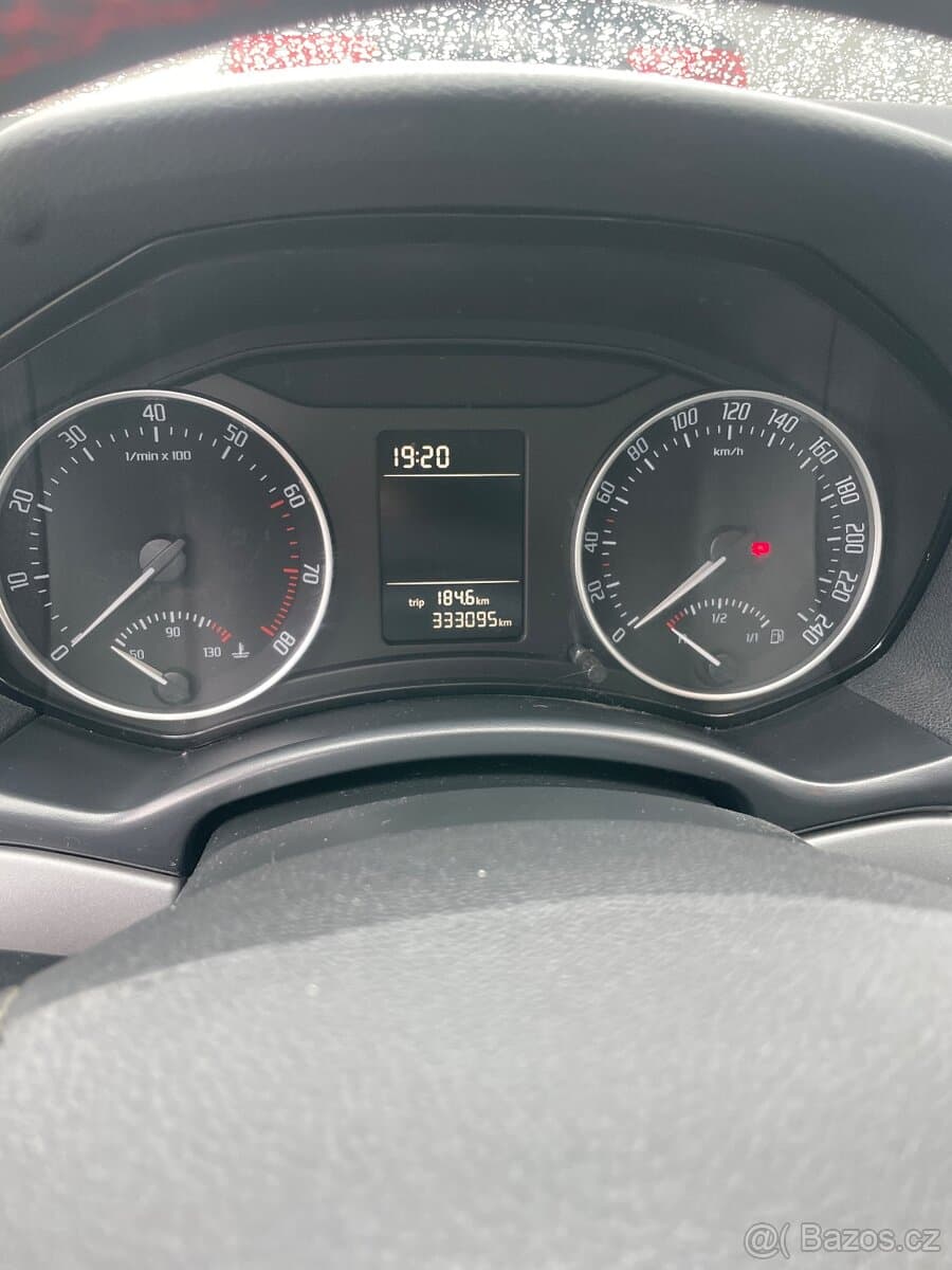 Škoda OCTAVIA - 5