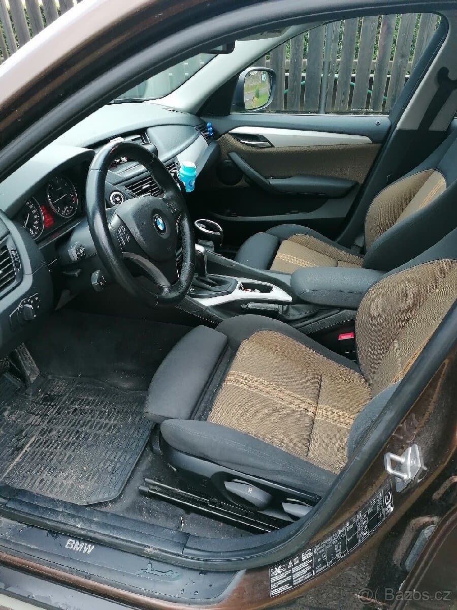 2010 BMW X1 - 5