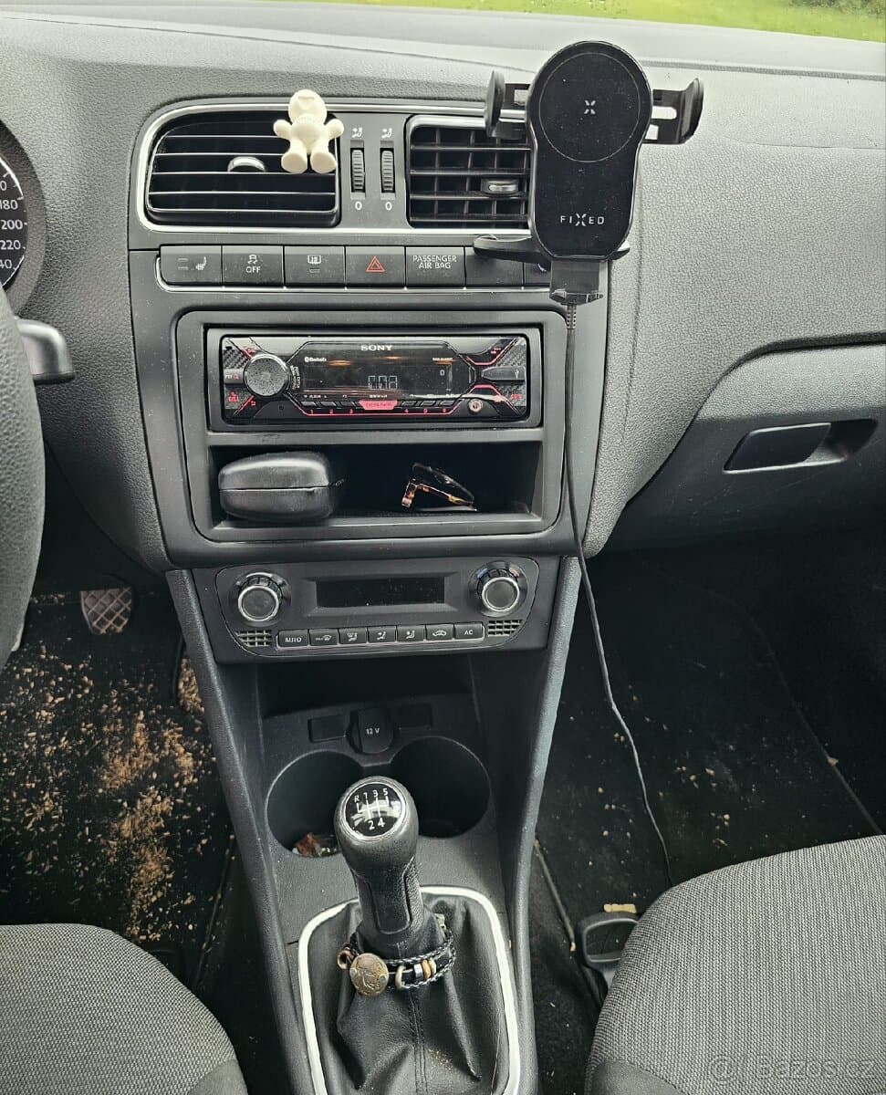 2011 Volkswagen POLO - 5
