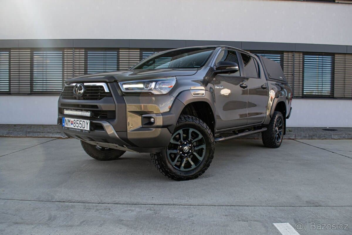 2024 Toyota HILUX - 5