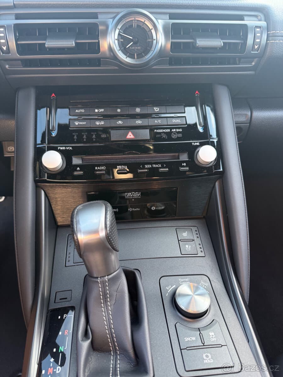 2024 Lexus IS - 5