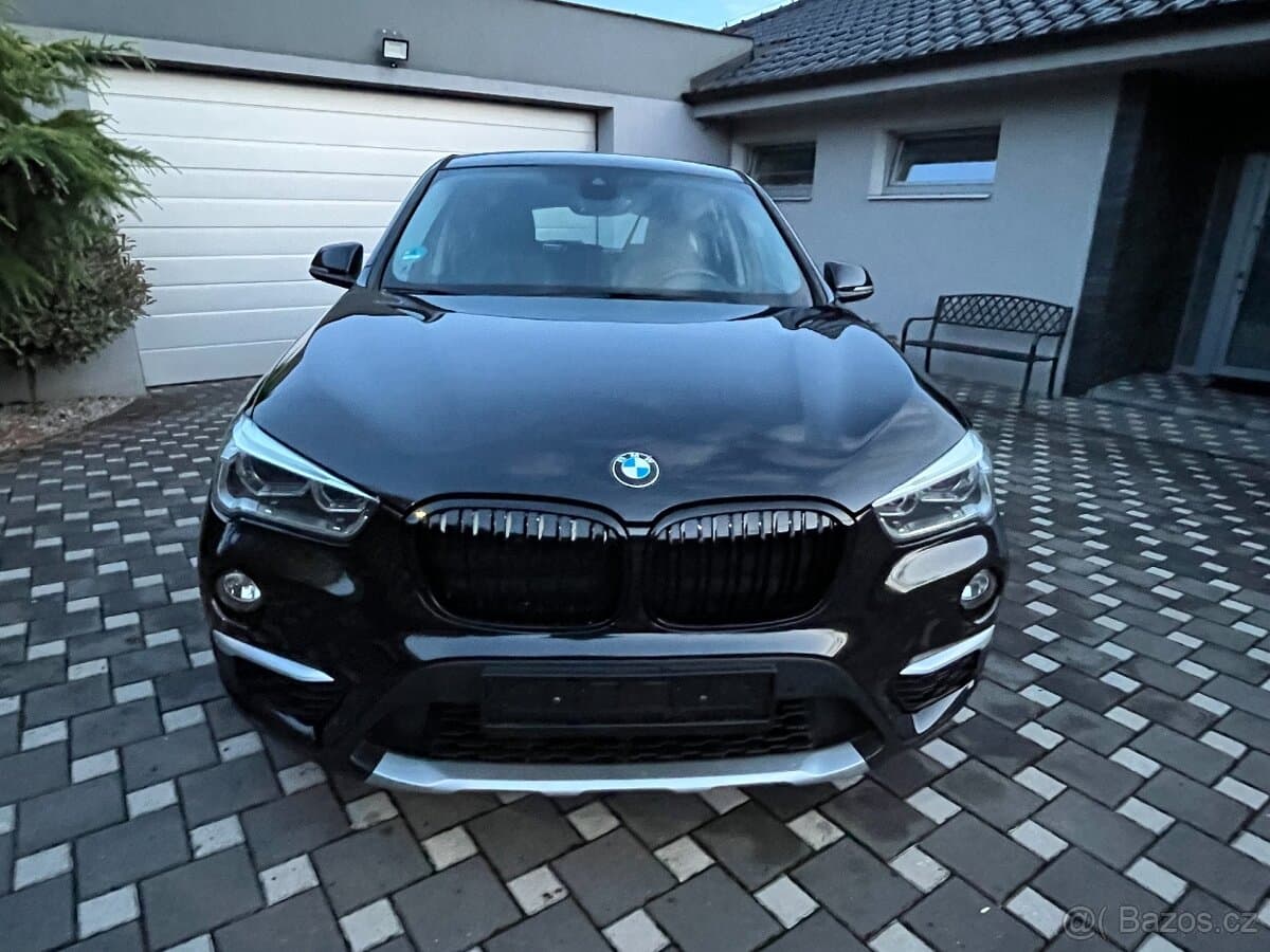 2016 BMW X1 - 5