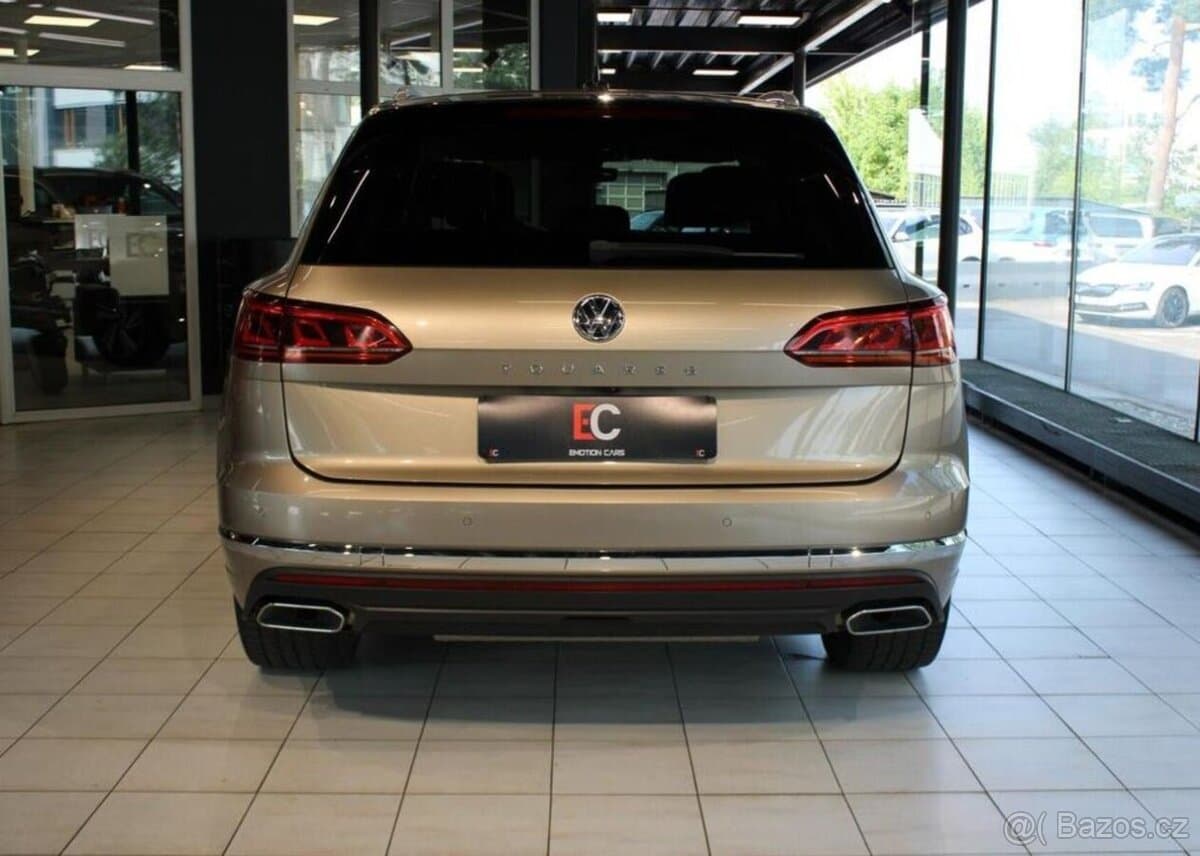 2018 Volkswagen TOUAREG - 5