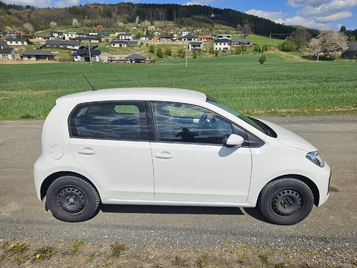 2016 Volkswagen UP! - 5