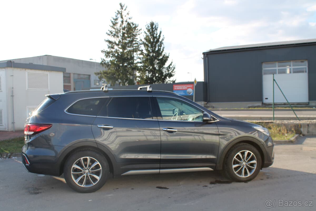2017 Hyundai SANTA FE - 5