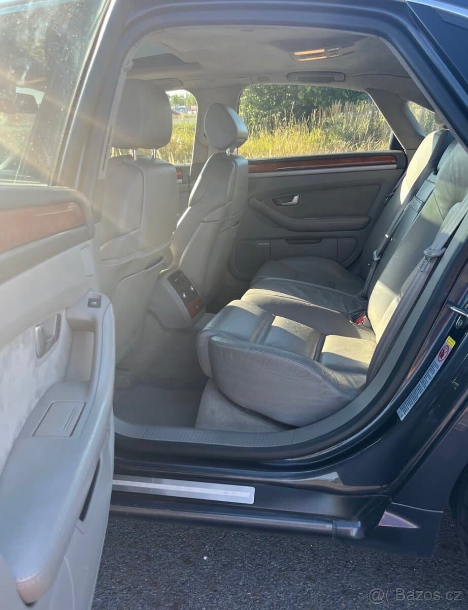 Audi A8 - 5