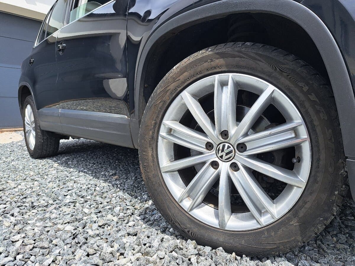 2012 Volkswagen TIGUAN - 5