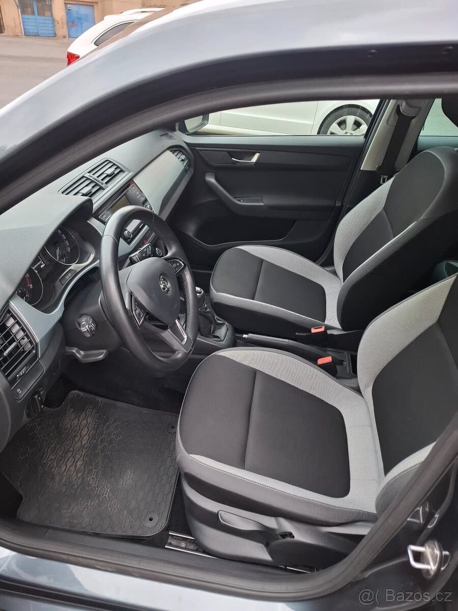 2015 Škoda FABIA - 5