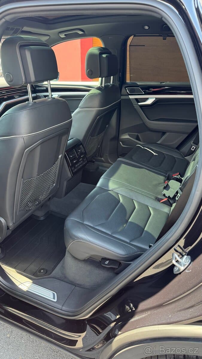 2019 Volkswagen TOUAREG - 5