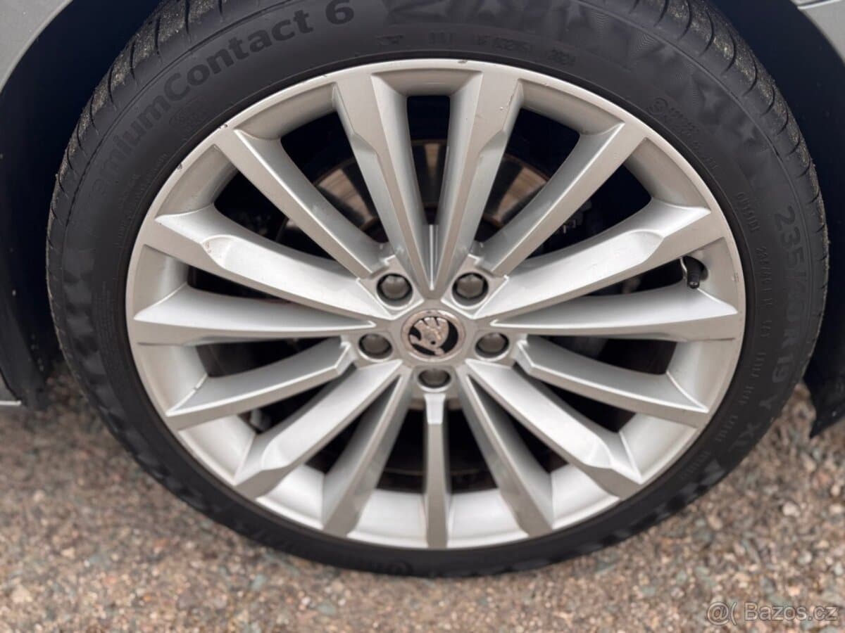 2016 Škoda SUPERB - 5