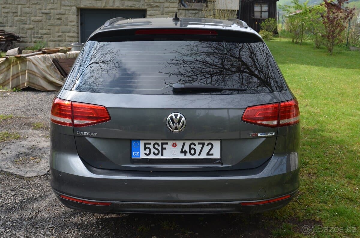 2015 Volkswagen PASSAT - 5