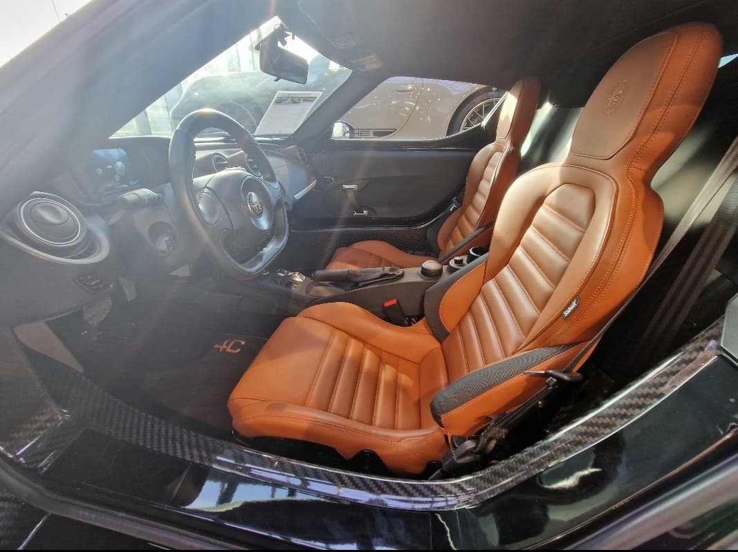 Alfa Romeo 4C - 5