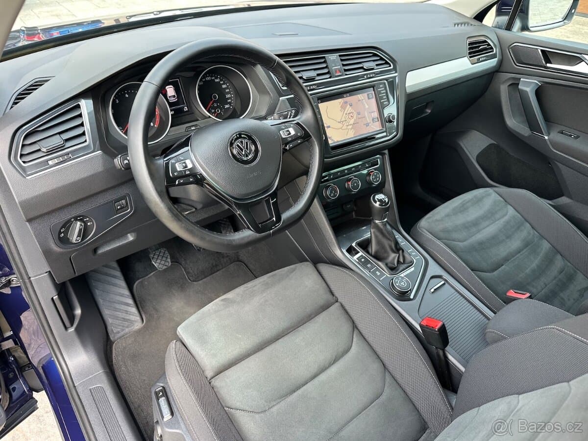 2017 Volkswagen TIGUAN - 5