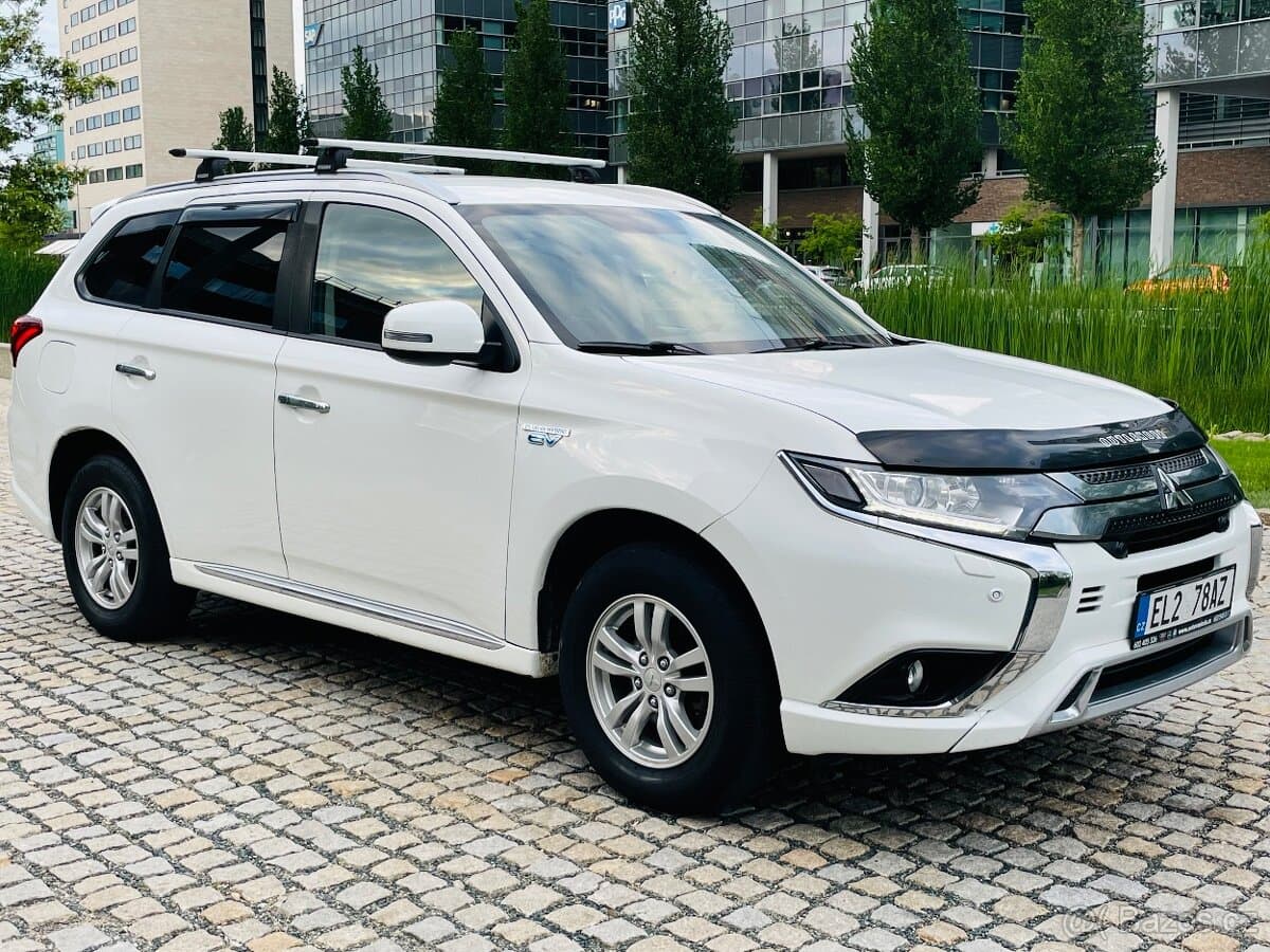 2020 Mitsubishi OUTLANDER - 5