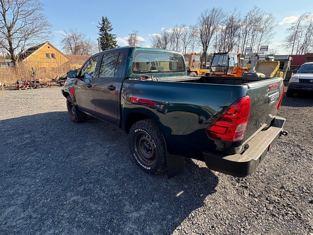 2017 Toyota HILUX - 5