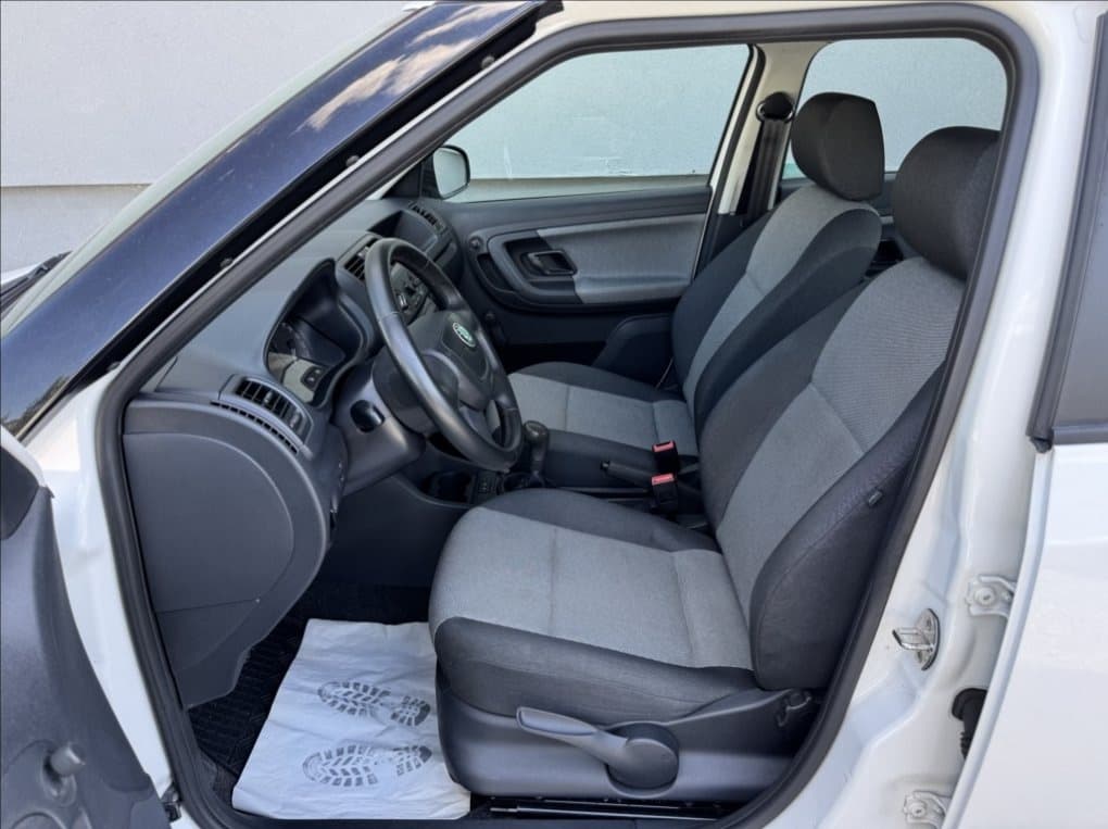 2011 Škoda FABIA - 5