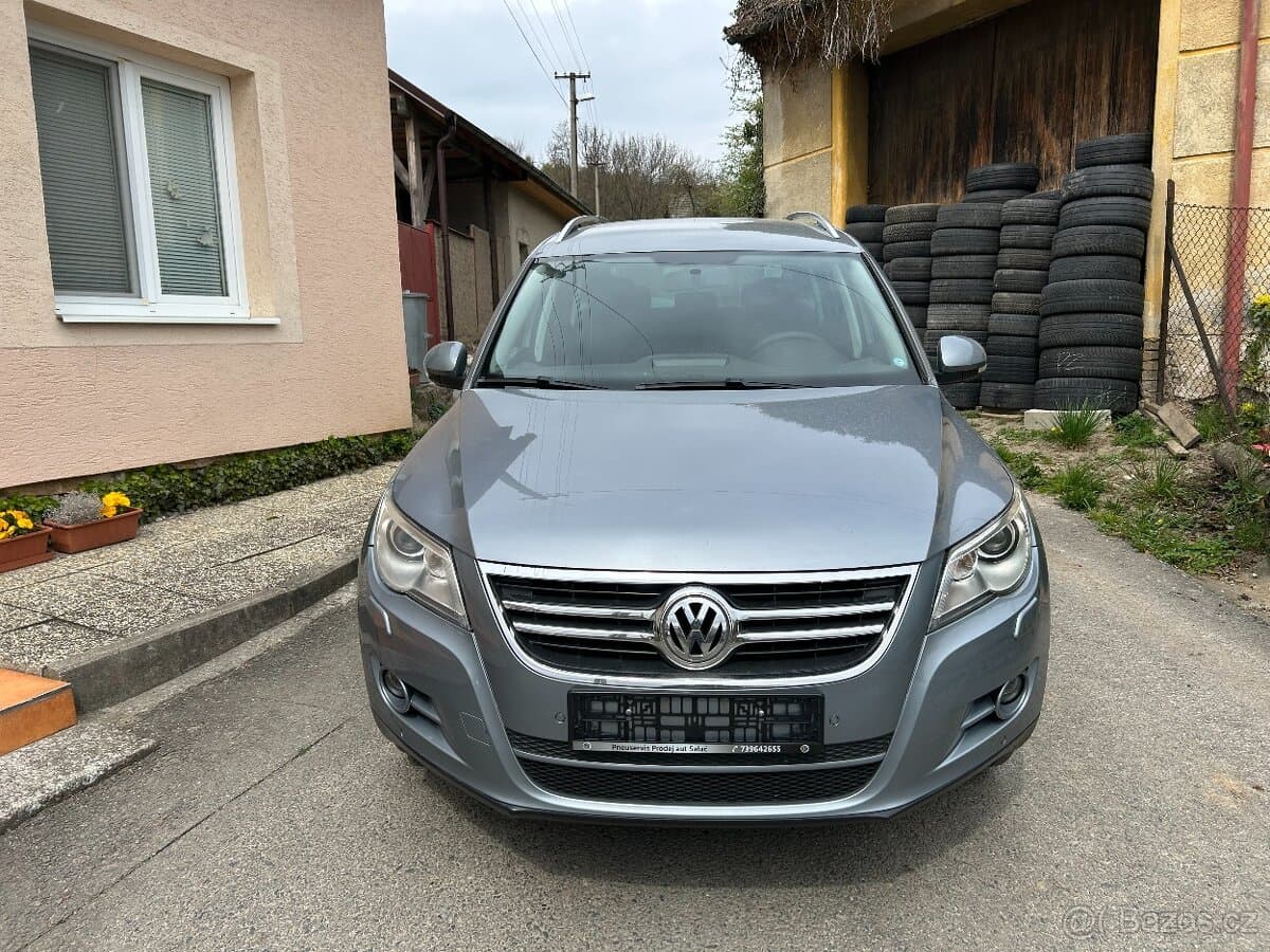 2010 Volkswagen TIGUAN - 5